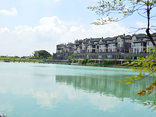 莲湖山庄
